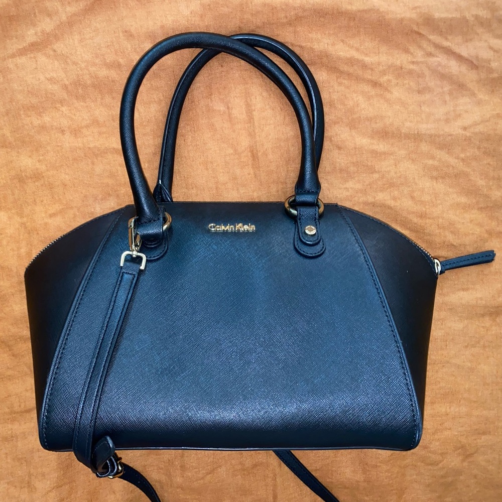 CALVIN KLEIN PURSE